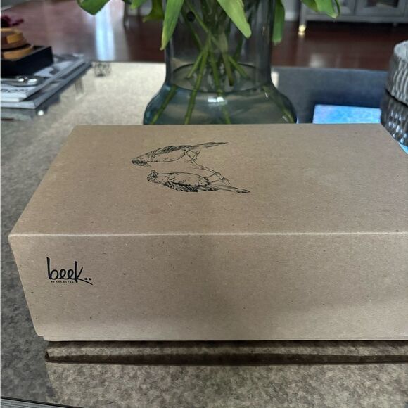 Beek Raven Sandals NIB - Picture 5 of 5